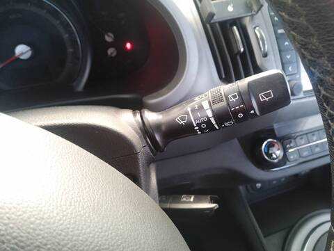 Foto 2ª: Mando Multifuncion Kia Sportage BUSINESS 2WD 116CV 85KW [D4FD] (2015)