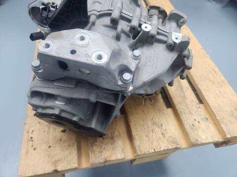 Foto 4ª: Caja Cambios Volkswagen Caddy KOMBI BUSINESS BMT 102CV 75KW FURGON [DTRE] (2023)