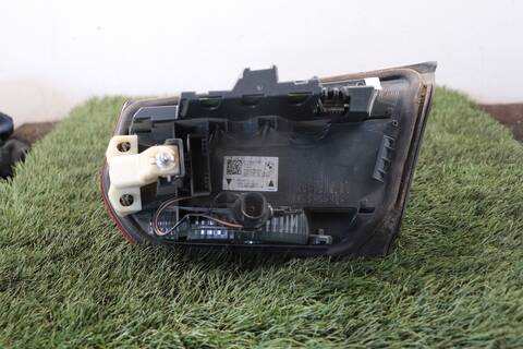 Foto 2ª: Piloto Portón Izquierdo Bmw Serie 3 315 B48B20A BERLINA (2015)