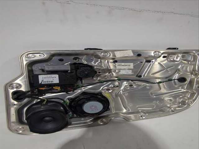 Foto 3ª: Elevalunas Eléctrico Delantero Derecho Volkswagen Phaeton 3.0 V6 TDI 4MOTION 240CV [CARB CEXA] (2002)