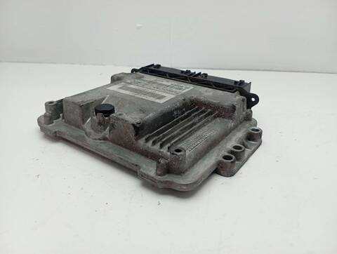 Foto 3ª: Centralita Motor ECU Ford Focus TREND 125CV 92KW [M1DA] (2012)