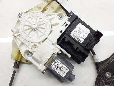 Foto 3ª: Elevalunas Eléctrico Delantero Derecho Volkswagen Golf HIGHLINE 115CV 85KW [BLF] (2005)