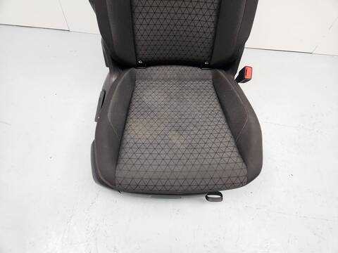 Foto 4ª: Asiento Delantero Derecho Volkswagen T-Cross LIFE 116CV 85KW [DKRF] (2020)
