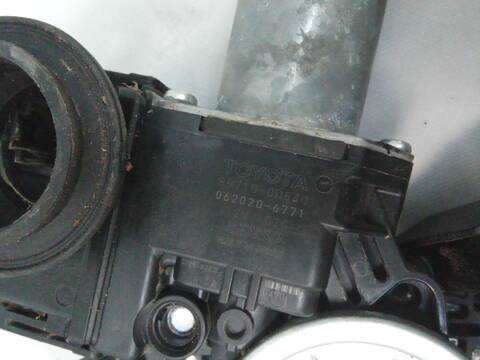 Foto 4ª: Elevalunas Eléctrico Delantero Derecho Toyota Yaris 1.5 HYBRID MXPJ10) 116CV 85KW [M15A-FXE] (2023)