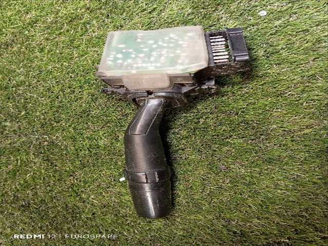 Foto 4ª: Mando Multifuncion Toyota Land Cruiser 3.0 D KDJ90 GX 3P [1KD-FTV] (2002)