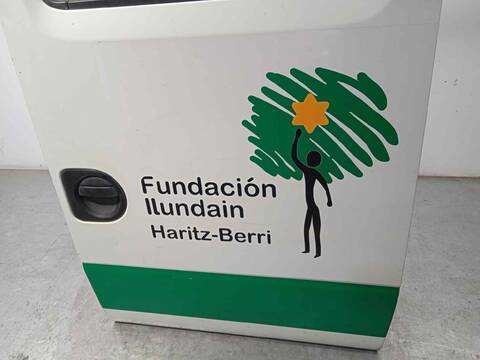 Foto 2ª: Puerta Trasera Derecha Nissan Cabstar CABSTAR 35.XX DOPPELKABINE CABINA DOBLE 131CV 96KW [YD25] (2008)