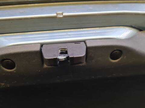 Cerradura Maletero Portón Peugeot 5008 PREMIUM 150CV 110KW