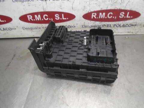 Caja Reles Fusibles Volkswagen Passat BLUEMOTION BERLINA 110CV 81KW