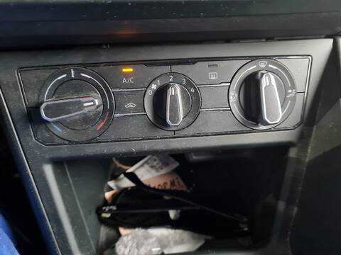 Mando Calefacción A. A. Volkswagen Polo LIFE 95CV 70KW