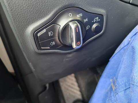 Mando Luces Audi Q5 3.0 TDI 239CV 176KW