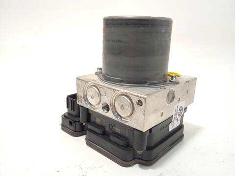 Foto 2ª: Abs Volvo XC 40 BUSINESS PLUS AWD 190CV 140KW [D4204T16] (2019)