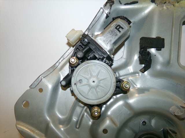 Foto 2ª: Elevalunas Eléctrico Delantero Derecho Kia Carnival 2.9 CRDI 2006-2011 [J3] (2009)