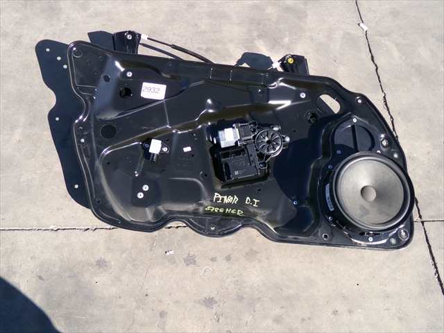 Elevalunas Eléctrico Delantero Izquierdo Volkswagen Passat 1.6 TDI 2010-2015