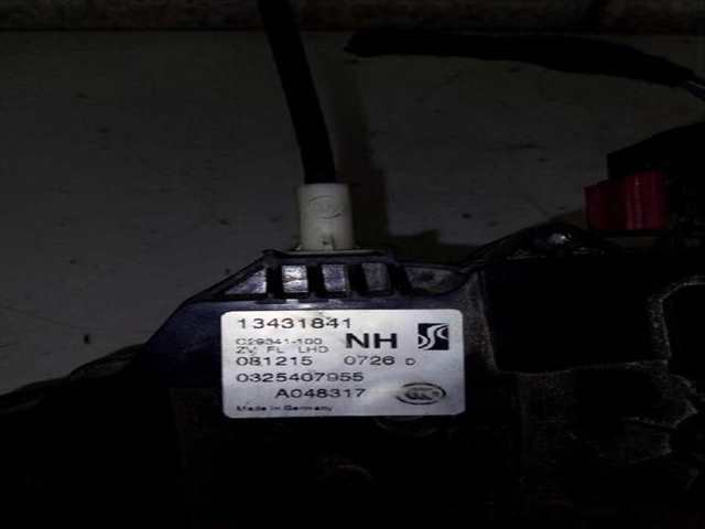 Cerradura Puerta Delantera Izquierda Opel Corsa 1.4 08 68)