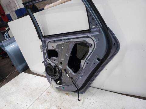 Foto 3ª: Puerta Trasera Derecha Hyundai i20 ESSENCE MILD-HYBRID 100CV [G3LF  G3LE] (2020)