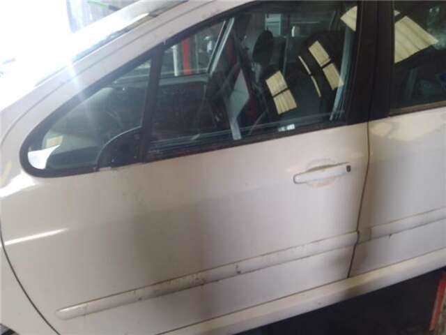 Puerta Delantera Izquierda Peugeot 307 1.6 HDI 110