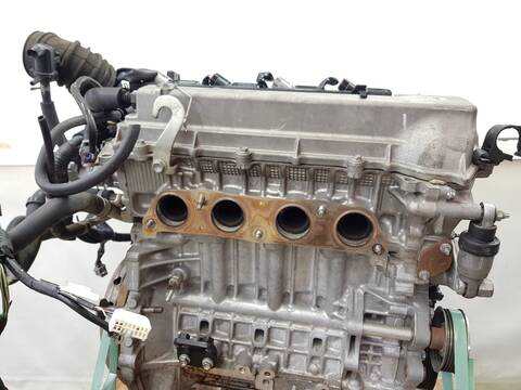 Foto 2ª: Motor Completo Toyota Avensis 1.8 SOL BERLINA 5-PTAS) (2006)