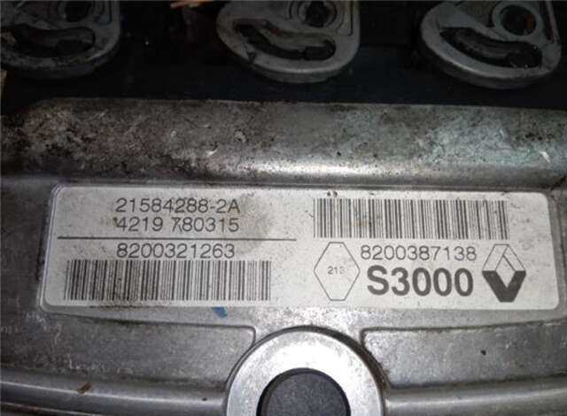 Centralita Motor ECU Renault Megane 1.6 CONFORT DYNAMIQUE [1.6 LTR. - 82 KW 16V] II CLASSIC BERLINA (2003-_)