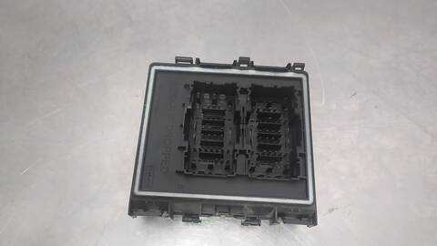 Foto 3ª: Caja Reles Fusibles Ford Focus ACTIVE 125CV 92KW [B7DA] (2018)