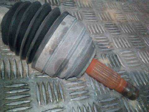 Foto 3ª: Transmision Delantera Derecha Dacia Logan AMBIANCE 68CV 50KW [K9K K7] (2010)