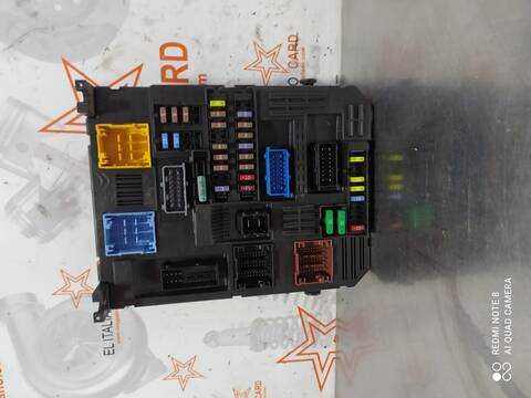 Foto 3ª: Caja Reles Fusibles Citroen C3 FEEL 102CV 75KW [YH01] (2020)