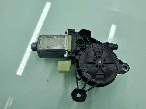 Foto 3ª: Elevalunas Eléctrico Delantero Izquierdo Audi Q3 35 TDI ADVANCED 150CV 110KW [DTSB] (2023)