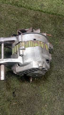 Foto 3ª: Alternador Mitsubishi Pajero 2.6 G L042 CABRIO [4G54] (1984)