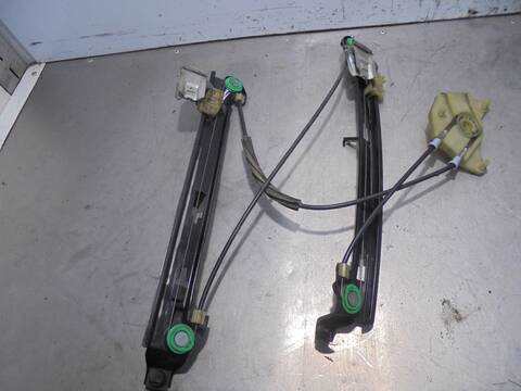 Foto 3ª: Elevalunas Manual Trasero Derecho Seat Leon COMFORT LIMITED 105CV 77KW [BXE] (2007)