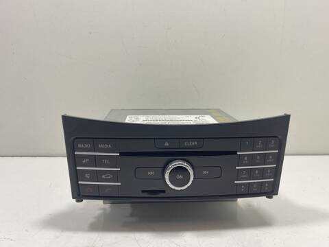 Sistema Audio Radio CD Mercedes Clase E 180 OM651924
