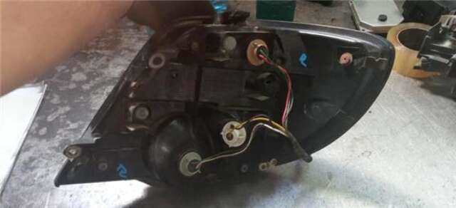 Foto 2ª: Piloto Trasero Izquierdo Subaru Impreza 2.0 [EJ20E]