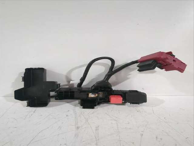 Foto 2ª: Caja Reles Fusibles Toyota Rav4 2.0 MXAA52) 175CV [M20A-FKS] (2018)