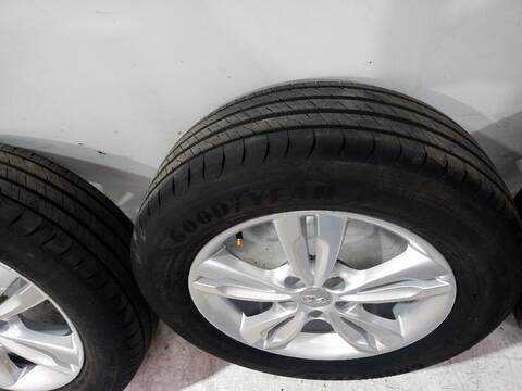 Foto 3ª: Juego LLantas Hyundai ix35 2.0 CRDI 4WD 136CV [D4HA] (2009)