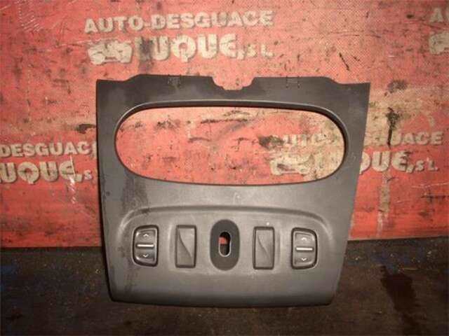 Botonera Elevalunas Dacia Sandero 1.5 LAUREATE [1.5 LTR. - 66 KW DCI DIESEL FAP CAT]