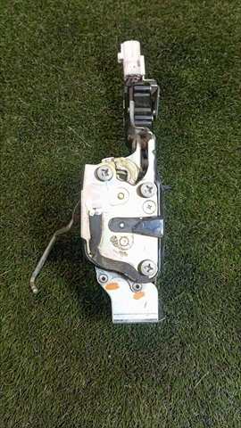 Cerradura Puerta Trasera Derecha Toyota 4 Runner 3.0 T DIESEL