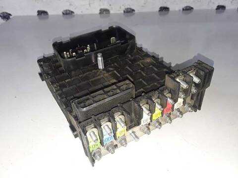 Foto 3ª: Caja Reles Fusibles Volkswagen Passat ADVANCE PLUS 140CV