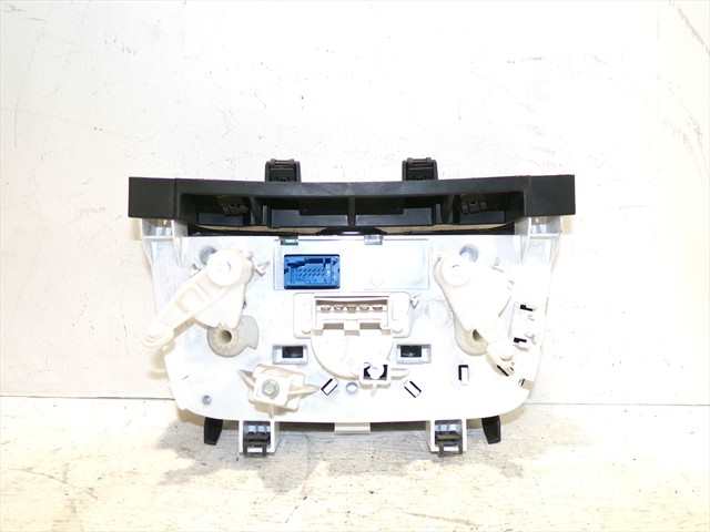 Foto 3ª: Mando Calefacción A. A. Fiat Punto 1.3 JTD 5P 55KW [199A9000] (2012)