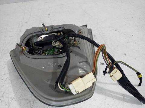 Foto 3ª: Piloto Trasero Derecho Lexus RX LUXURY 204CV (2003)