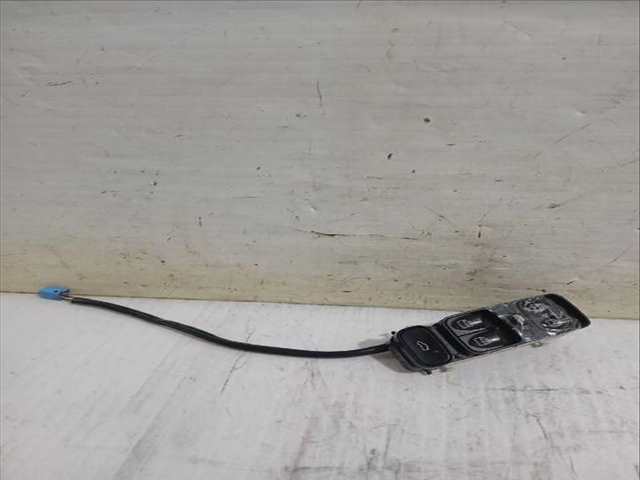 Botonera Elevalunas Mercedes Clase C 160 CLK 240 209.361) 170CV