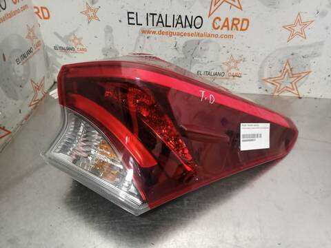 Foto 3ª: Piloto Trasero Derecho Toyota Auris HYBRID ACTIVE BUSINESS PLUS 136CV 100KW (2016)