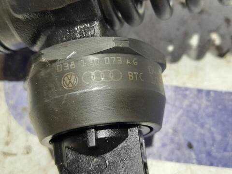 Foto 3ª: Inyectores Volkswagen Golf 1.9 TDI 105CV [BKC] (2003)