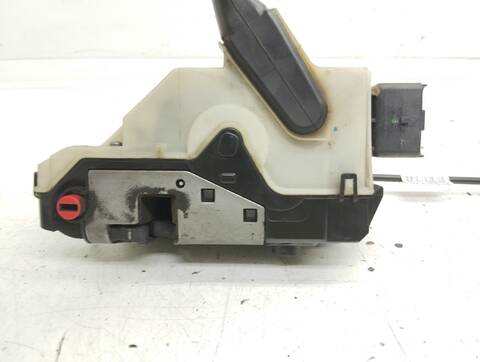 Foto 3ª: Cerradura Puerta Trasera Izquierda Peugeot 208 STYLE 82CV 60KW [HM01] (2016)