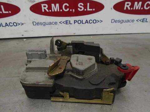 Foto 3ª: Cerradura Puerta Trasera Derecha Citroen Xsara 1.9 D SX BERLINA 69CV 51KW [WJZ] (2000)