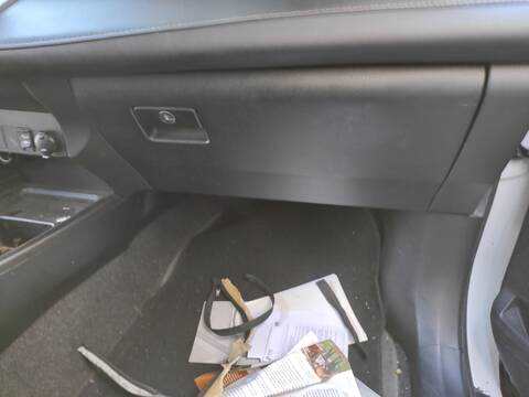 Guantera Toyota Rav4 2ADFTV