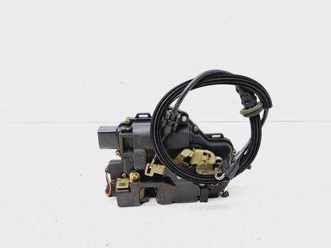Foto 4ª: Cerradura Puerta Delantera Derecha Volkswagen Golf 25 ANIVERSARIO BERLINA 110CV 81KW [ASV] (2000)