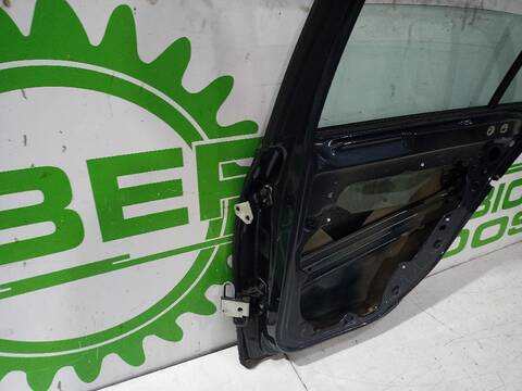 Foto 3ª: Puerta Trasera Derecha Volkswagen Golf ADVANCE 105CV [CAYC] (2008)