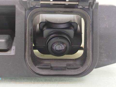 Foto 3ª: Maneta Exterior Portón Mercedes Clase C 160 C 200 D 205.001) 160CV 118KW [654916] (2020)