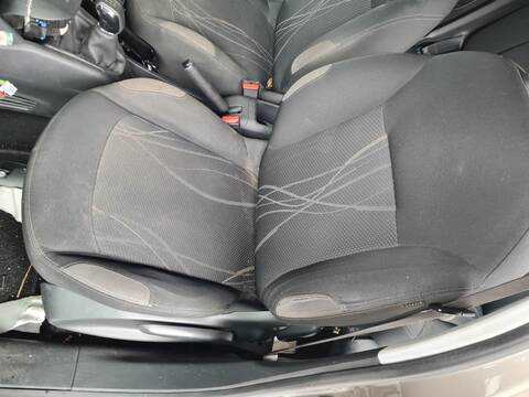 Asiento Delantero Izquierdo Peugeot 208 ACTIVE 82CV 60KW