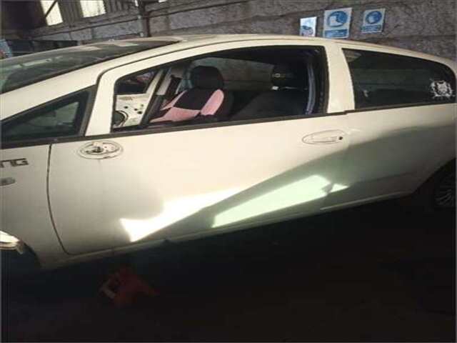 Puerta Delantera Izquierda Fiat Punto 1.2 DYNAMIC [1.2 LTR. - 51 KW CAT]