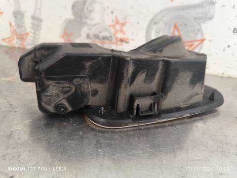 Foto 4ª: Tapa Exterior Combustible Peugeot Expert ASPHALT STANDARD 120CV 88KW FURGON [YHV] (2023)