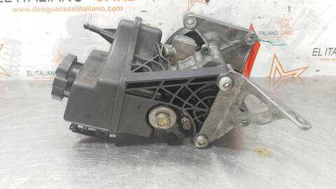 Foto 2ª: Bomba de Direccion Mercedes Clase C 160 C 200 CDI 204.007) BERLINA 136CV 100KW [651913] (2010)